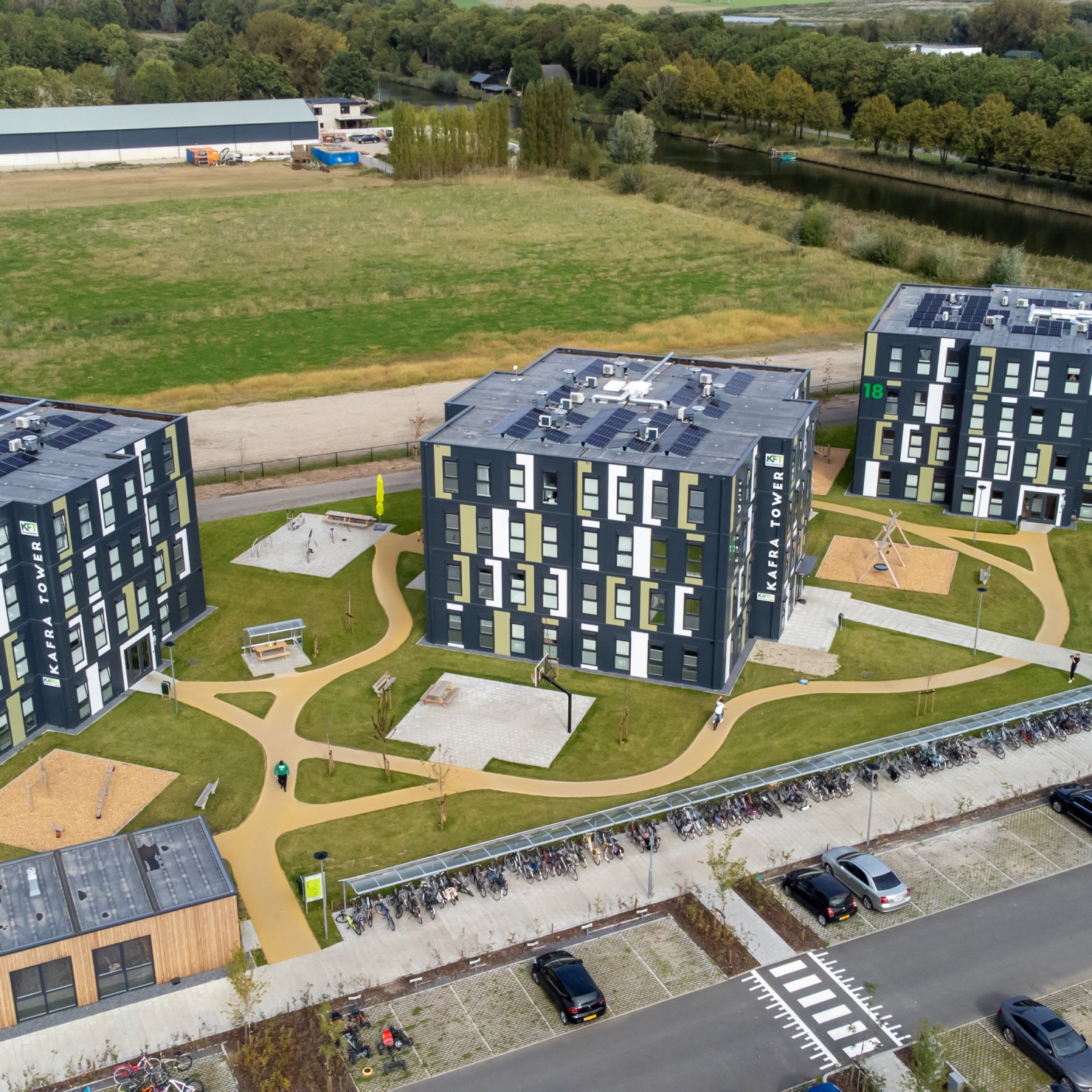 Drie KaFra Towers in Zevenbergen