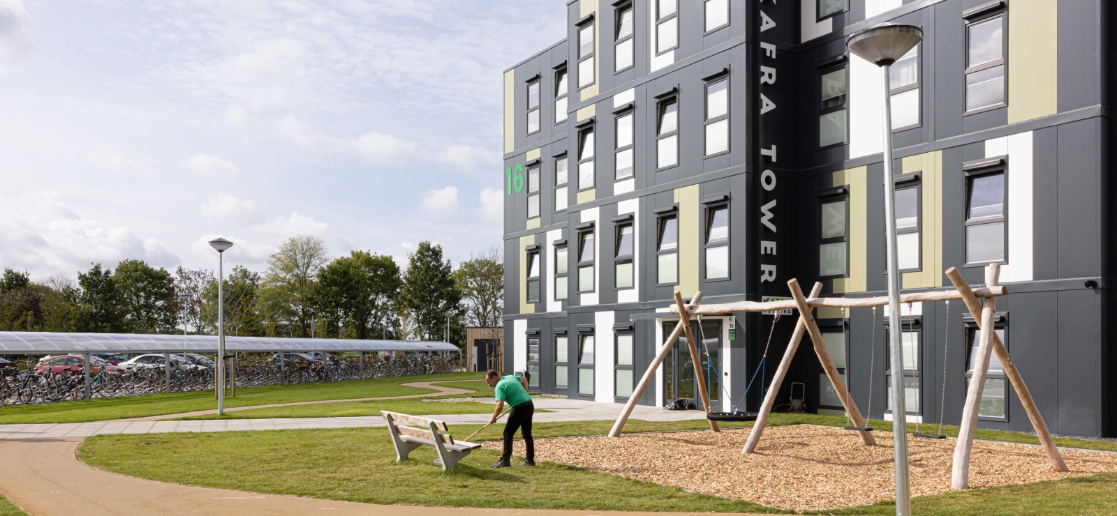 Welfare Officer aan het werk bij een KaFra Tower