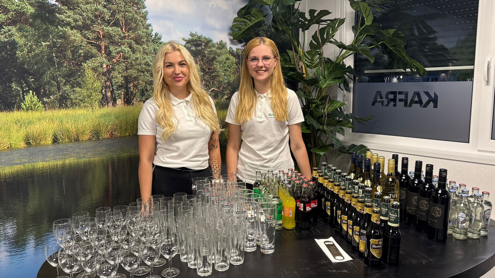 Na afloop van het werkbezoek van Rotary Club bij KaFra Californië was er tijd voor een drankje