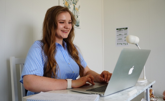 Daria (32): &ldquo;Thuis is de plek waar je samen bent met familie.&rdquo;