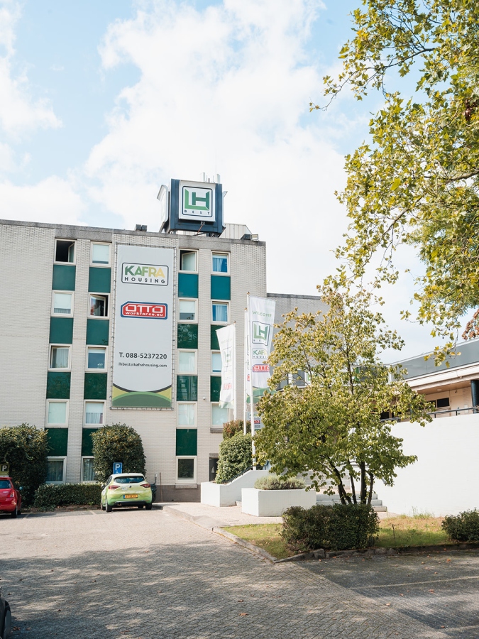 Buitenkant van getransformeerd pand KaFra Best