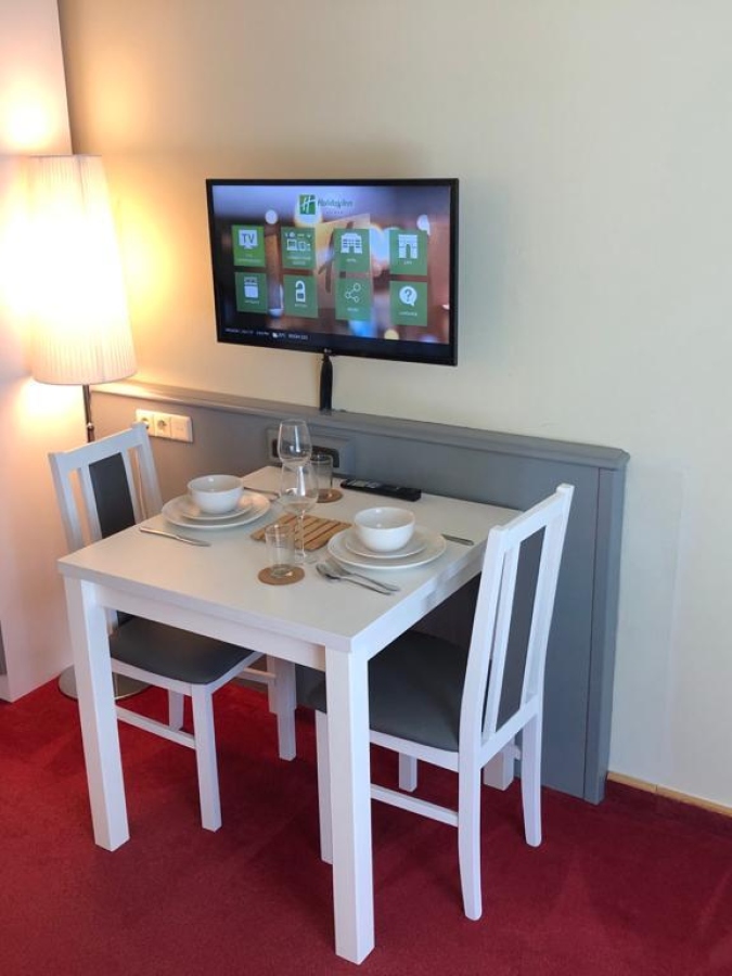De tafel is gedekt bij KaFra Leiden