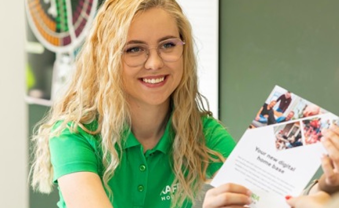 Welfare Officer aan het werk